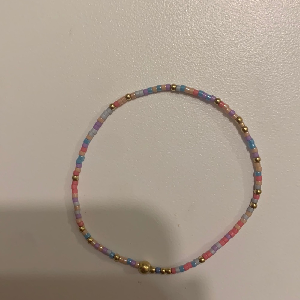 pink purple and white e newton bracelet